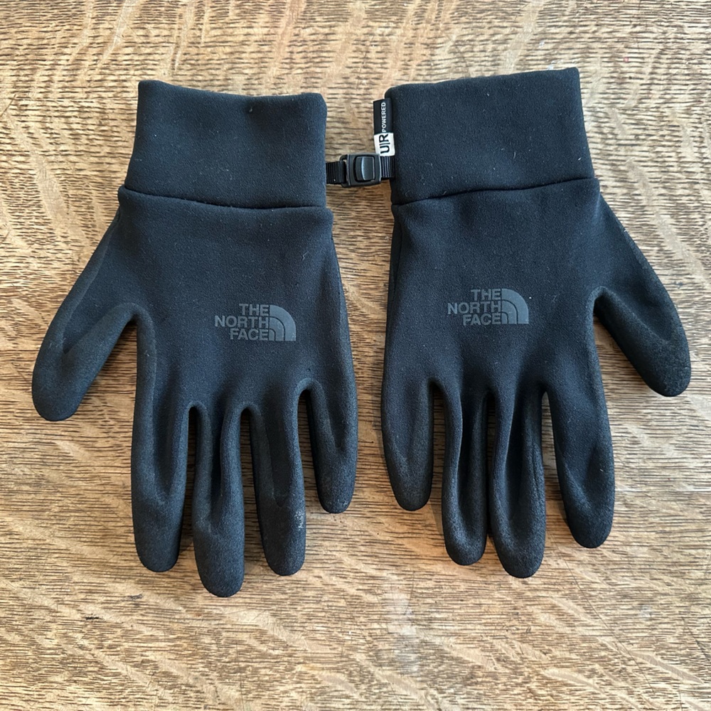The North Face men’s gloves size small